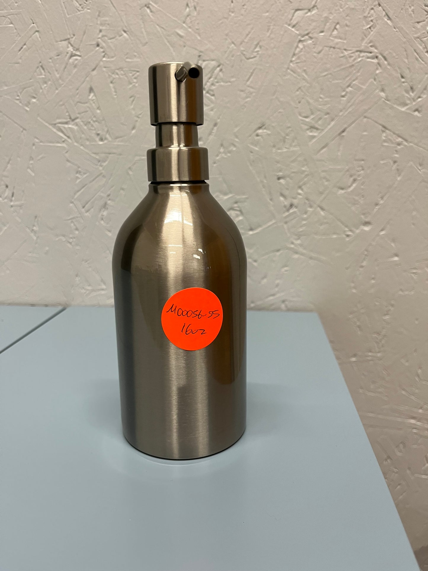 16 oz Stainless Bottle and Metal Collar Pump