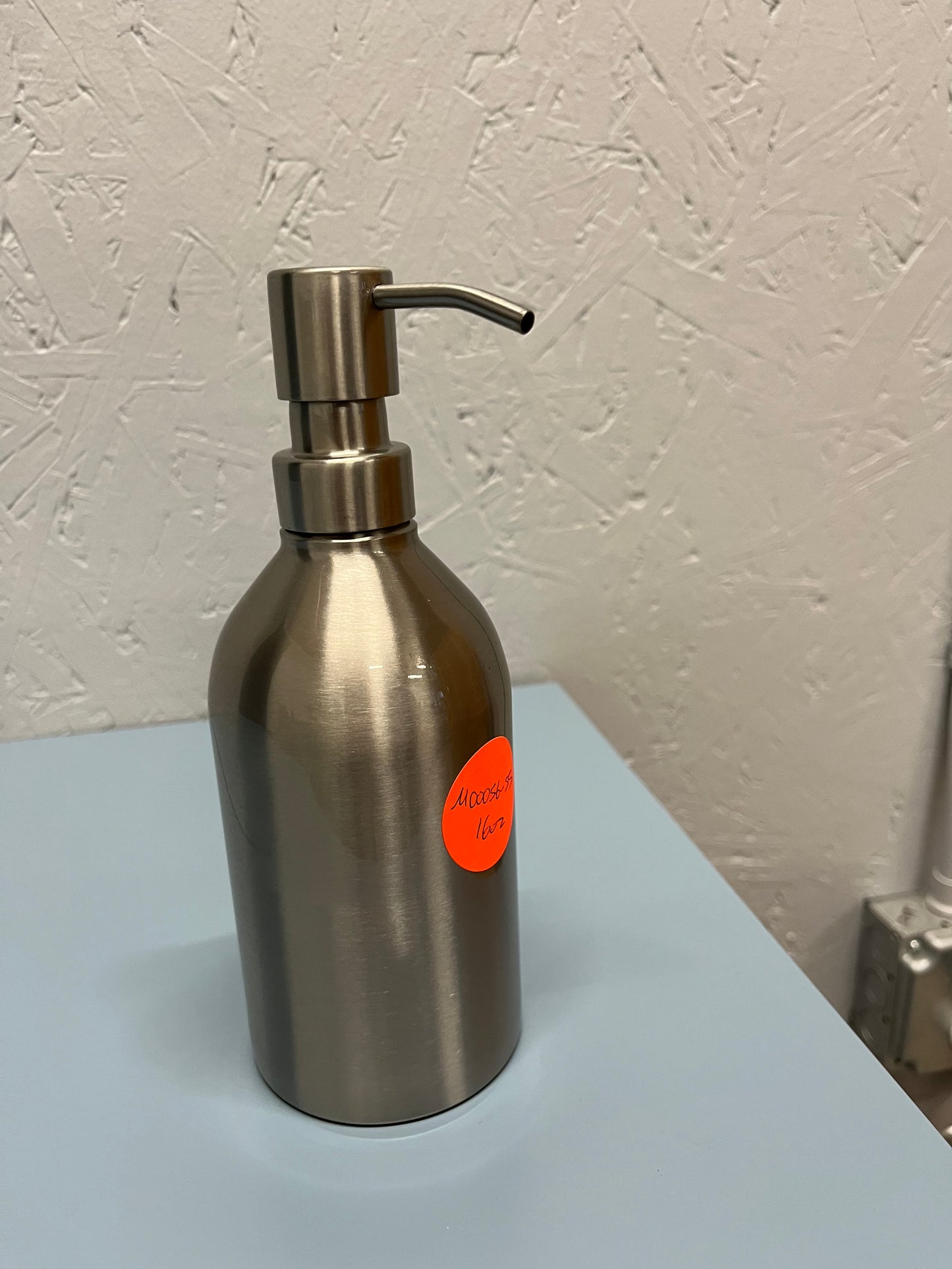 16 oz Stainless Bottle and Metal Collar Pump